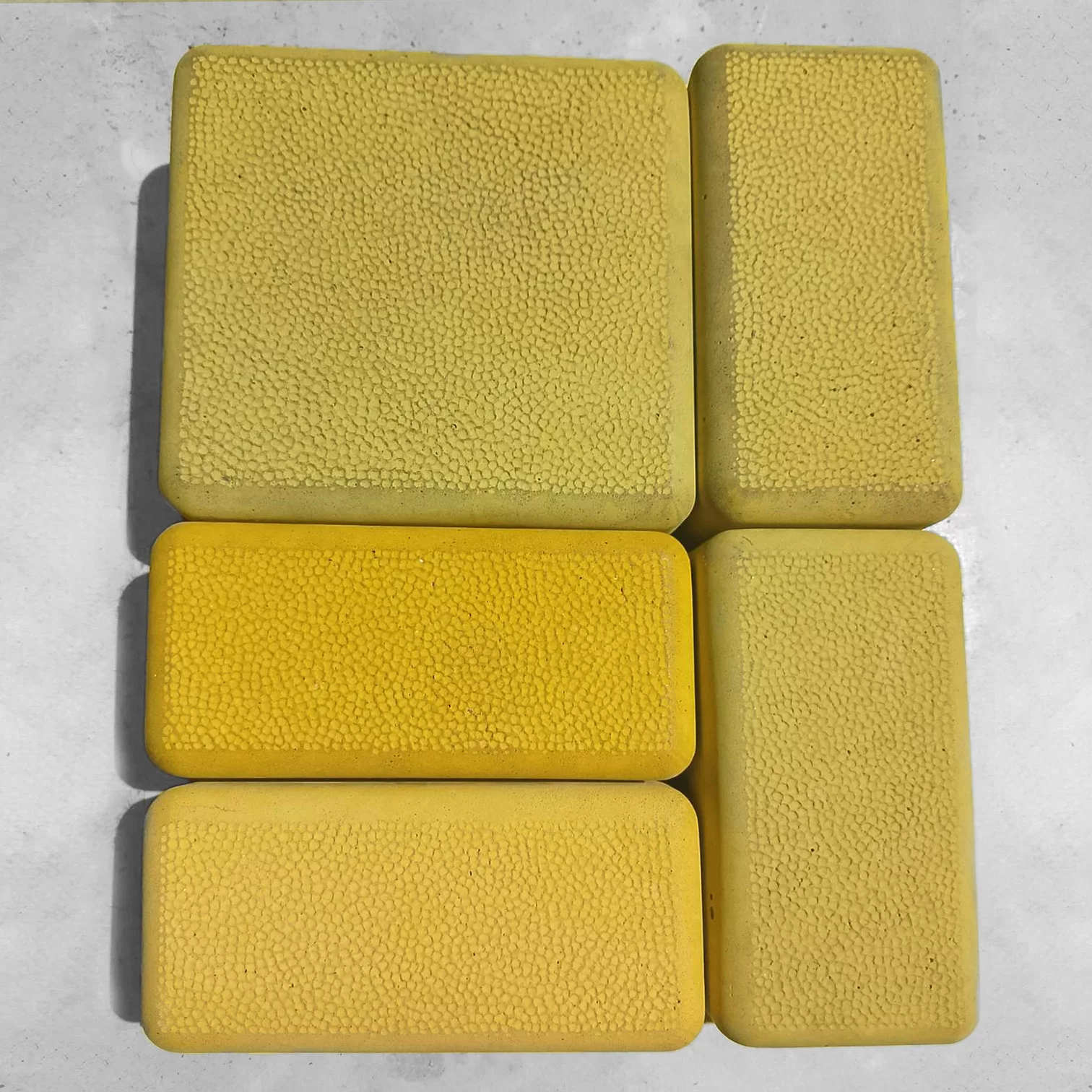 Жовтий пігмент для бетону Y03, сірий й білий цемент